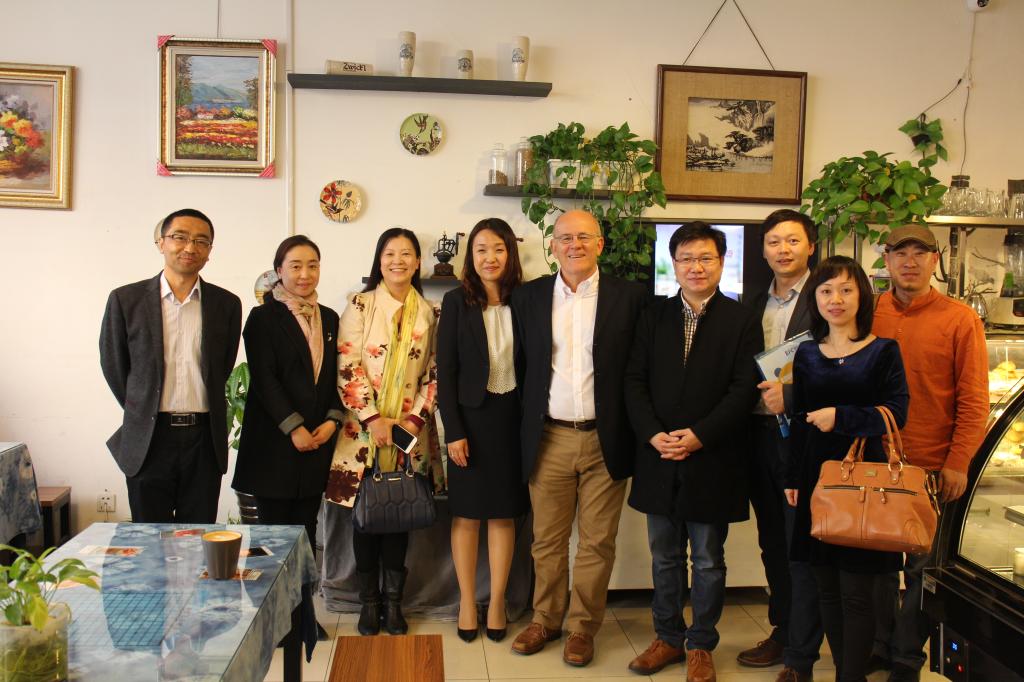 凯文 邦德博士一行参观了91麻豆
的108创意空间